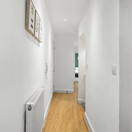 Spacious - Parking & Wifi